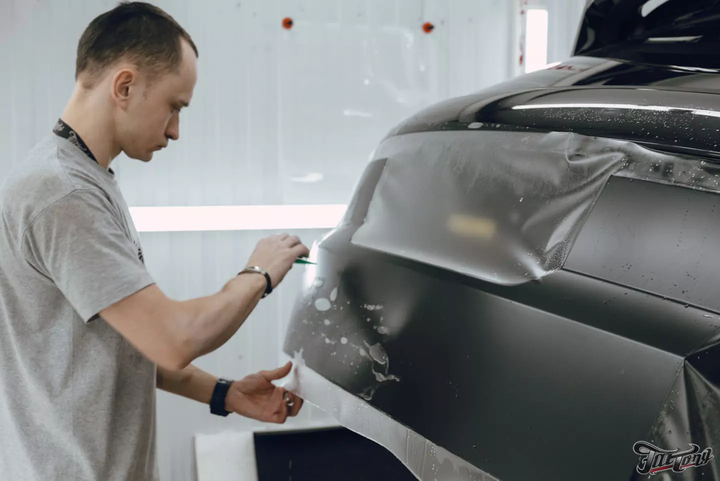Новый образ Range Rover Sport: оклейка в матовый полиуретан, шумоизоляция дверей, выдвижные пороги. Сравним матовый и глянцевый автомобили!